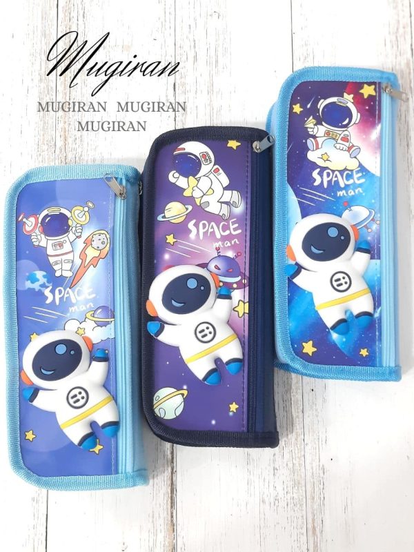 جامدادی اسکوییشی فضانورد