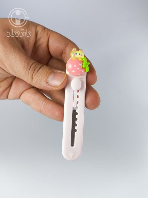 کاتر فانتزی طرح توت فرنگی