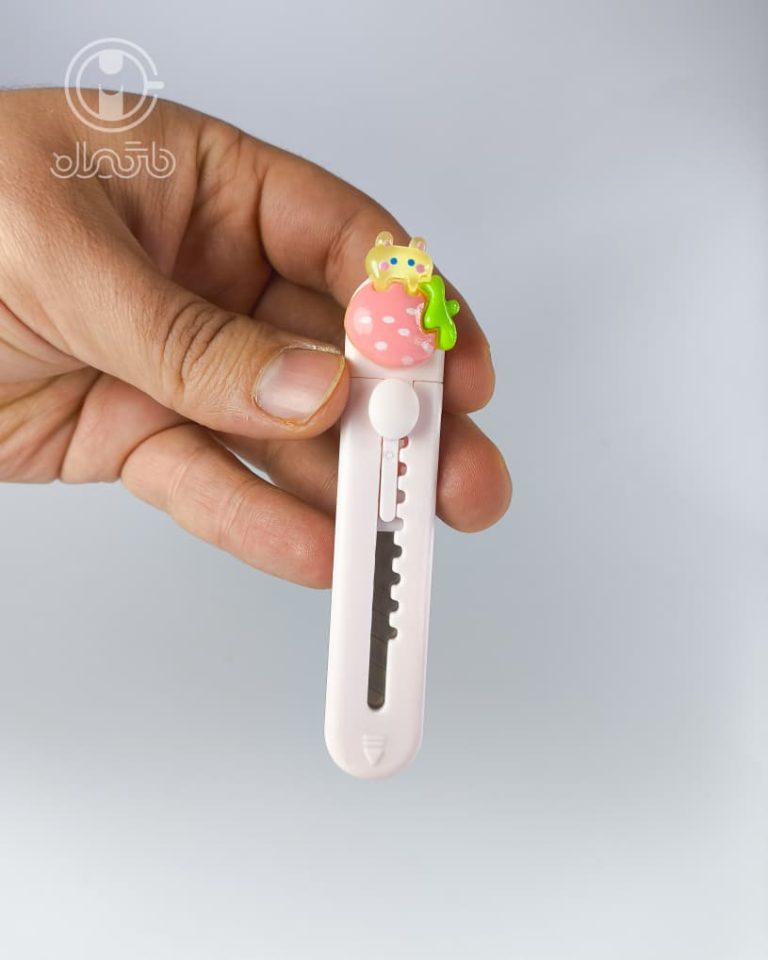 کاتر فانتزی طرح توت فرنگی